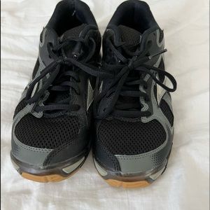 Mizuno womens volleyball shoes